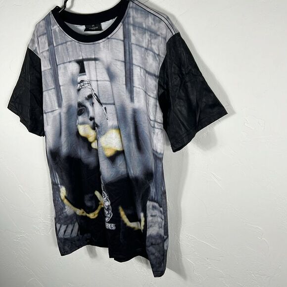 🔥🔥 Bootleg TUPAC 2-PAC Rap Music ALL OVER PRINT Tee Men Sz LARGE  - EUC - Picture 3 of 5